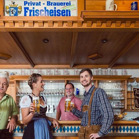 Brauerei Und Gasthof Frischeisen Kelheim Kültér fotó