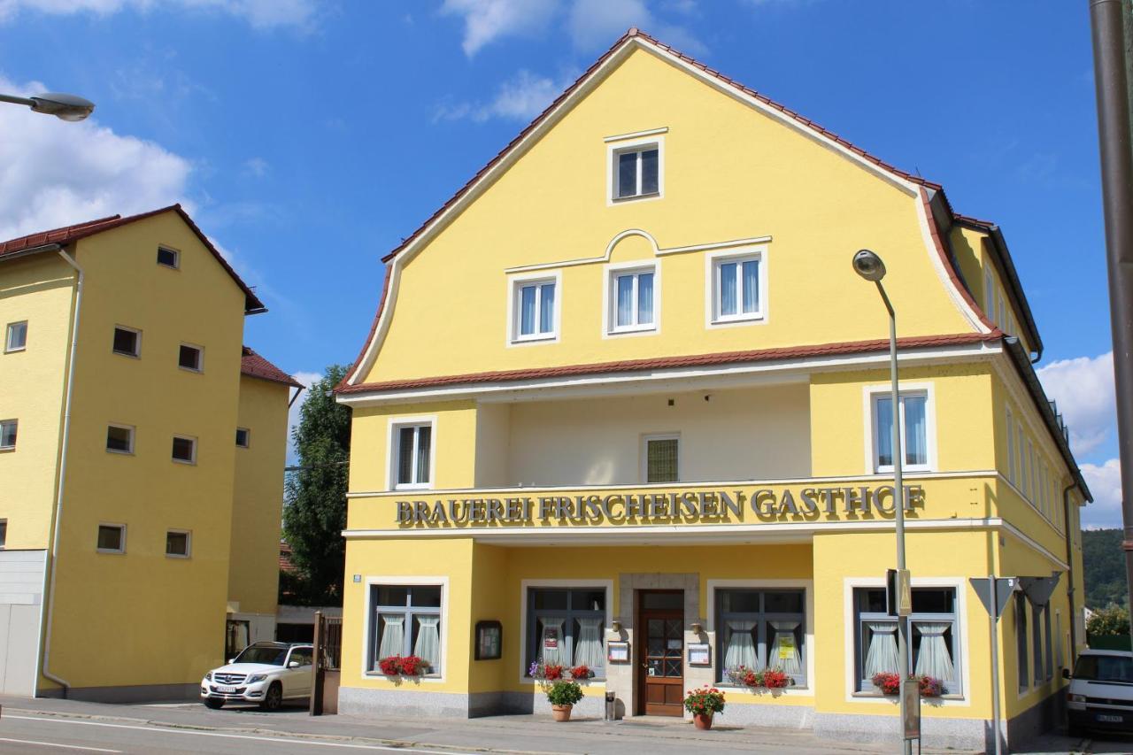 Brauerei Und Gasthof Frischeisen Kelheim Kültér fotó